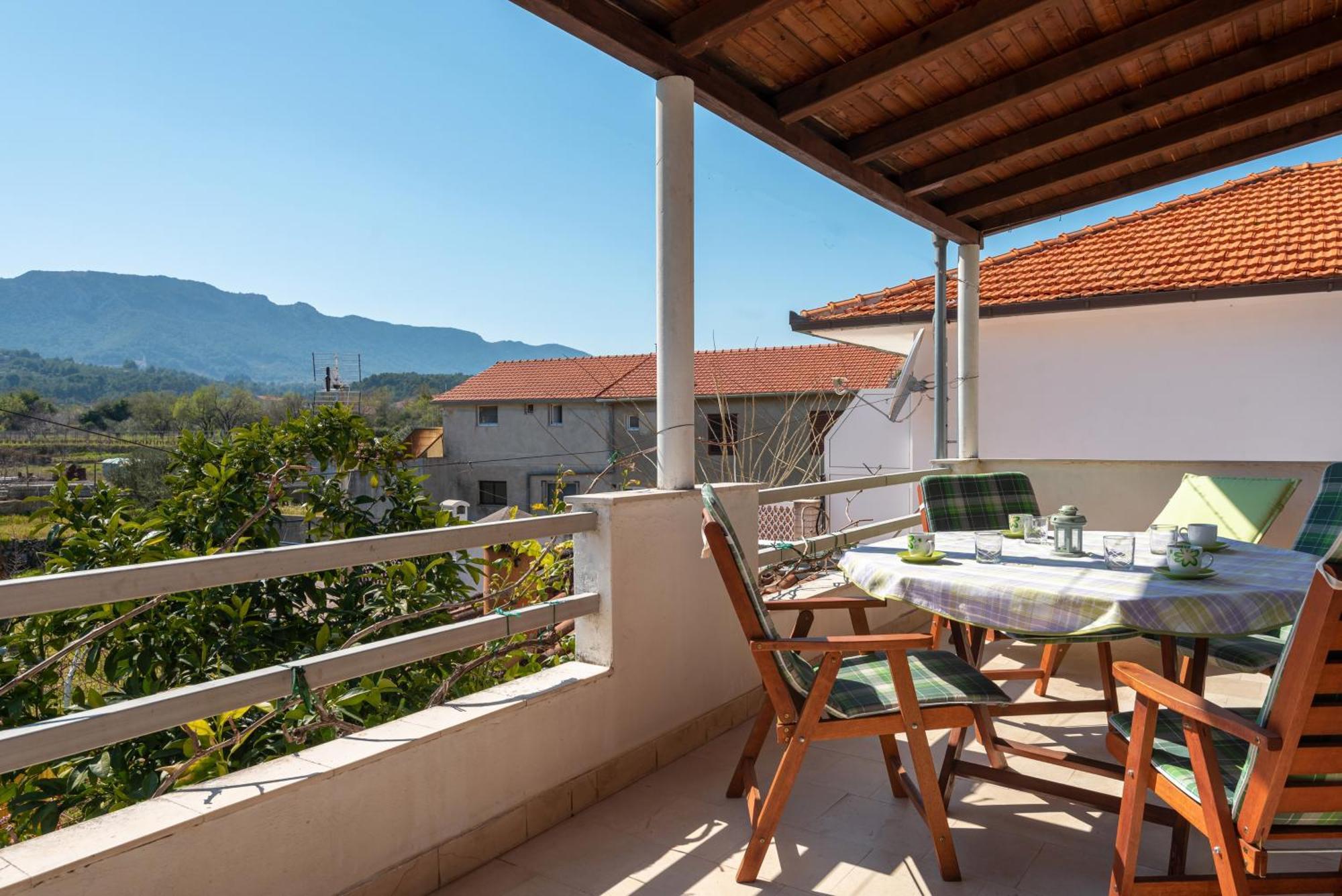 Apartments By The Sea Jelsa, Hvar - 11319 耶尔萨 外观 照片